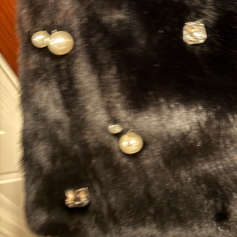 Elegant Black Sweater with Faux Fur Sleeves - Picture 10 of 10